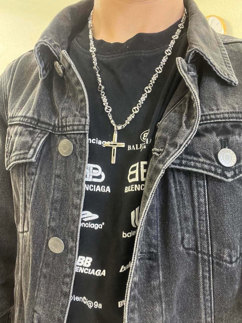 Gvc*1 necklaces